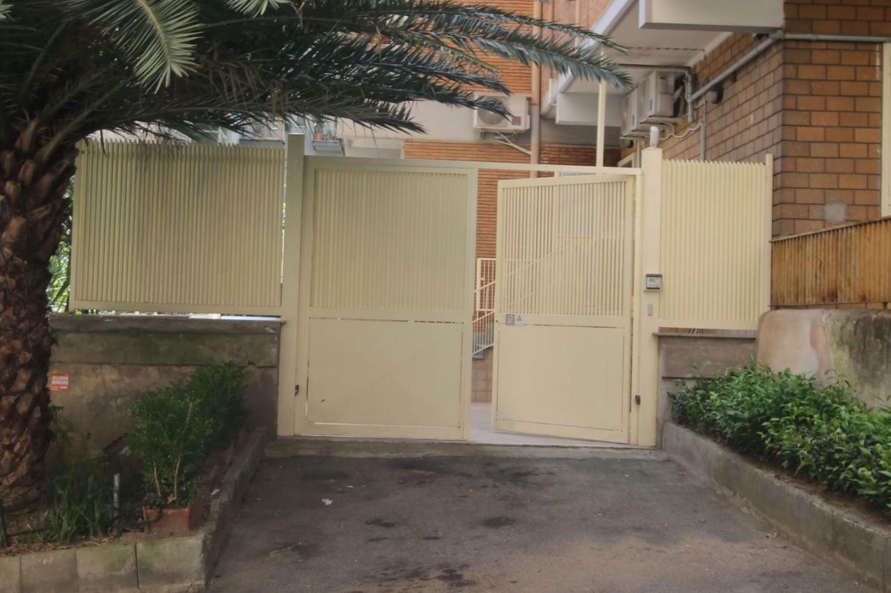 Bed and Breakfast Casa Vittoria Neapel Exterior foto